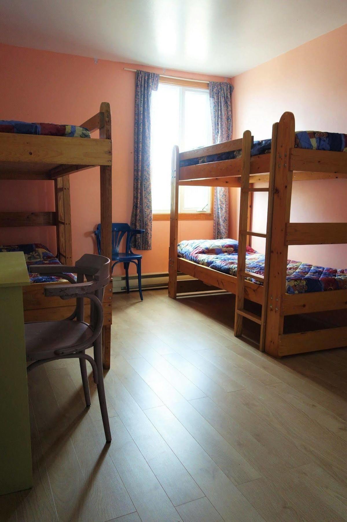 Le Carabobo Auberge Forillon Gaspé Eksteriør billede